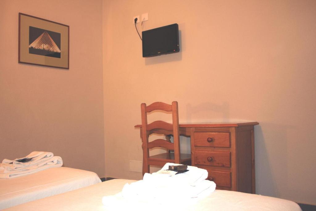 Hostal Carlos I La Línea de la Concepción Δωμάτιο φωτογραφία